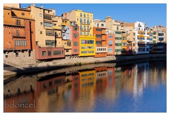 Casas sobre el rio Onyar, en Girona